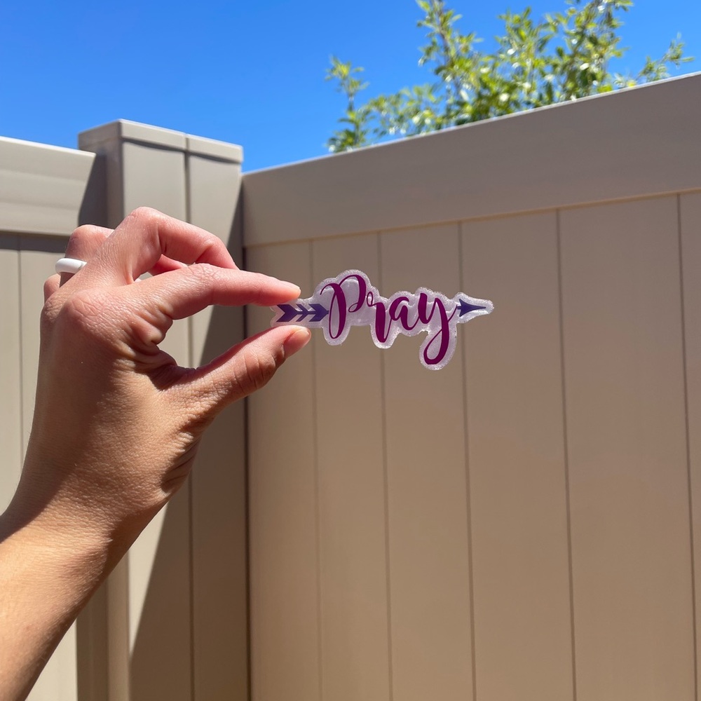 Pray word keychain 🙏🏼